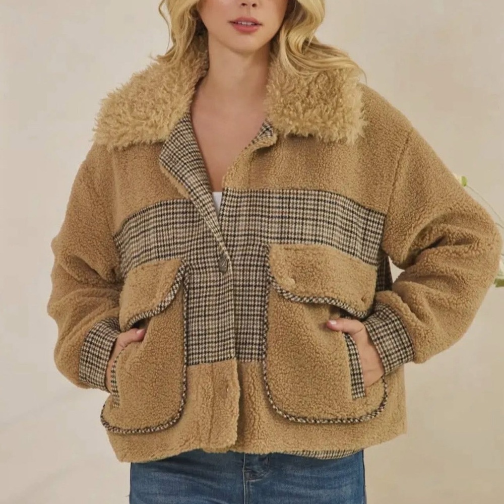Teddy Sherpa Plaid-Trim Jacket - Camel